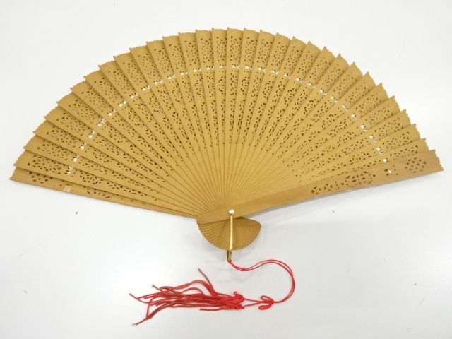 JAPANESE KIMONO / ANTIQUE SANDALWOOD FAN